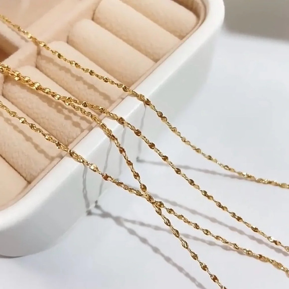 Birth Flower Necklace in  Oval White Shell Pendant - Picture 9 of 9